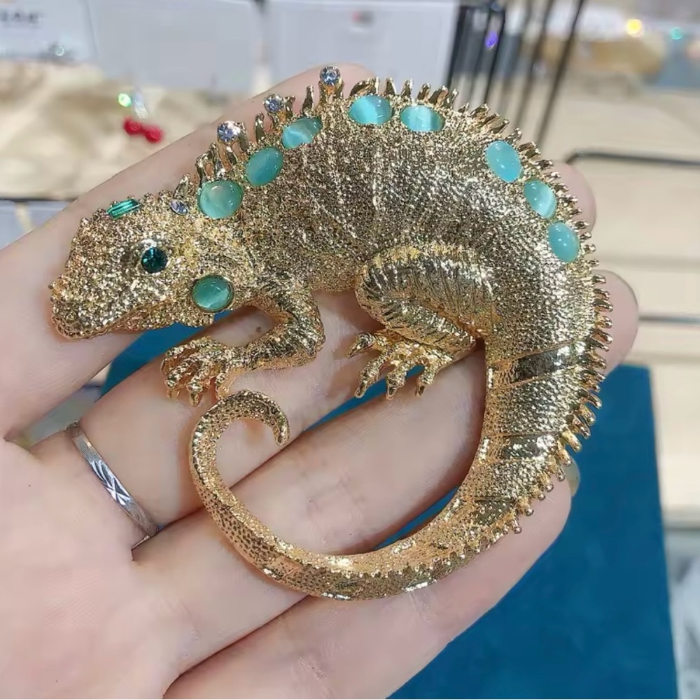 Gold and Turquoise Iguana Brooch
